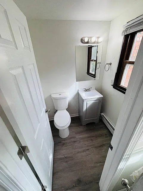 3 bed, 1.5 bath, 1200 sqft, $2,250 — Photo 4