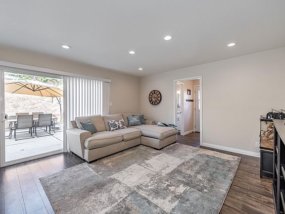 5th image of 2766 Cabot Ct