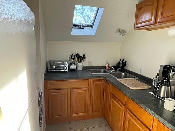 5th image of 255 Marcy St Floor 3