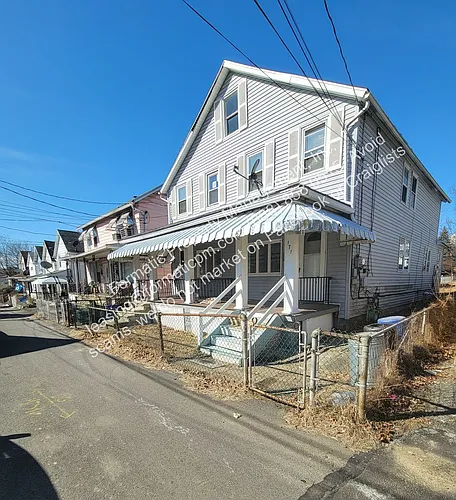 171 Almond Ln Photo 1