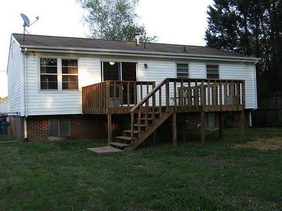 3rd image of 4612 Nelms Ln NE