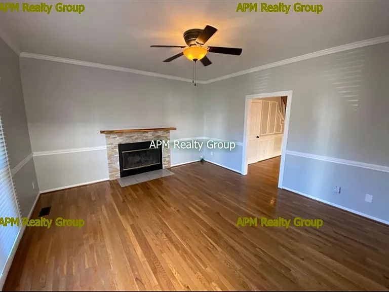 116 Ashley Ct — Photo 4