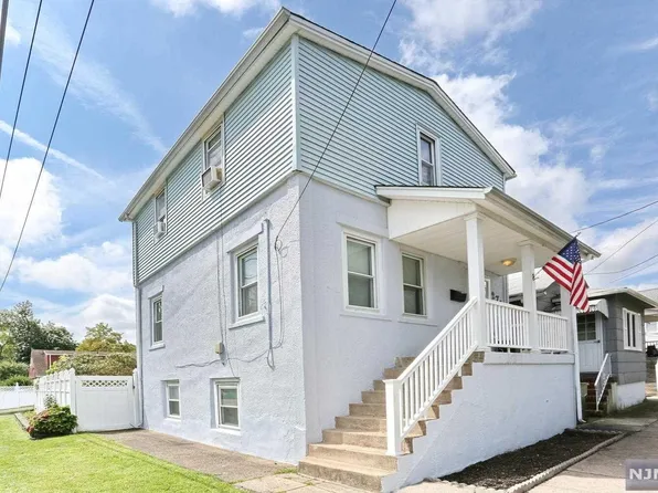 276 Merritt Ave, Bergenfield, NJ 07621