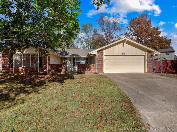 4718 SE Harned Ct, Bartlesville, OK 74006