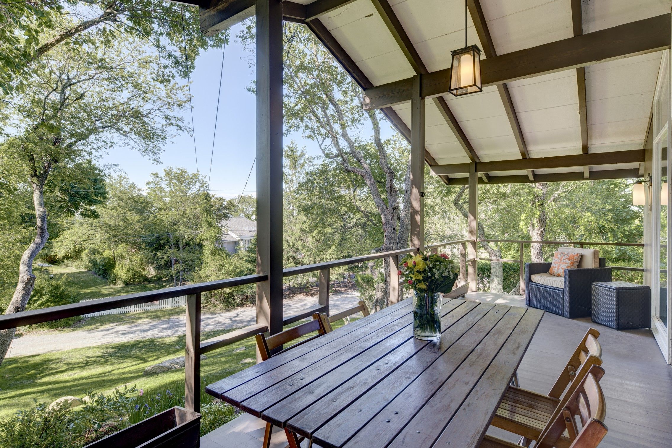 1620 Aquaview Ave, East Marion, NY 11939 Out East