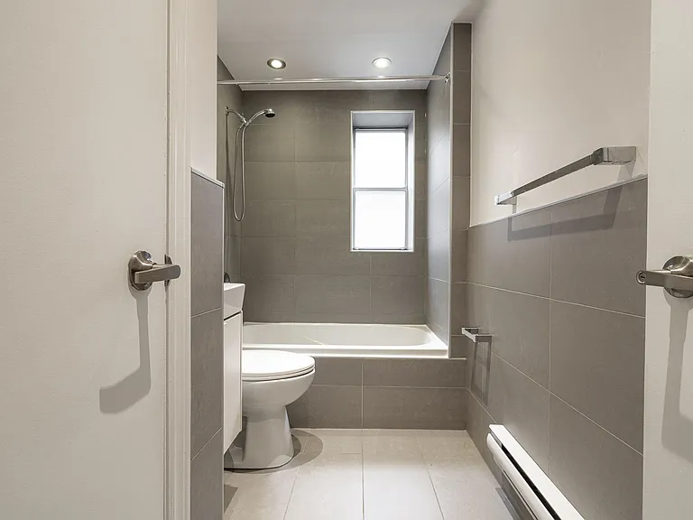 83 Isabella St — Photo 17