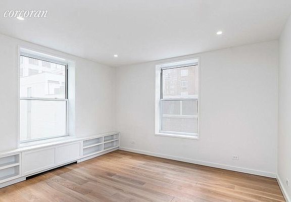 5th image of 40 E 62nd St APT 6W