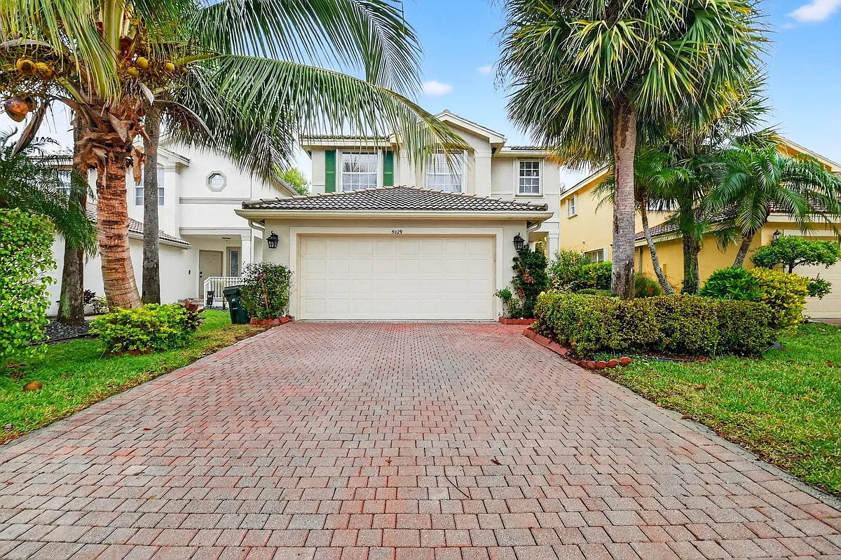 Building Photo - 5029 Starblaze Dr #0