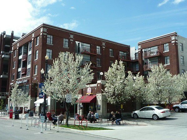 Uffens Marketplace