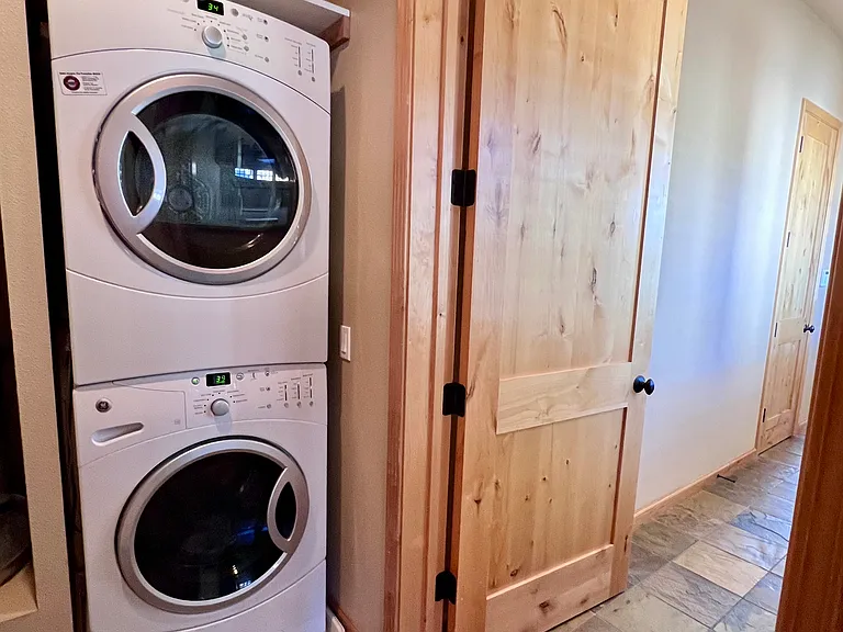 720 Mule Deer Cir — Photo 19