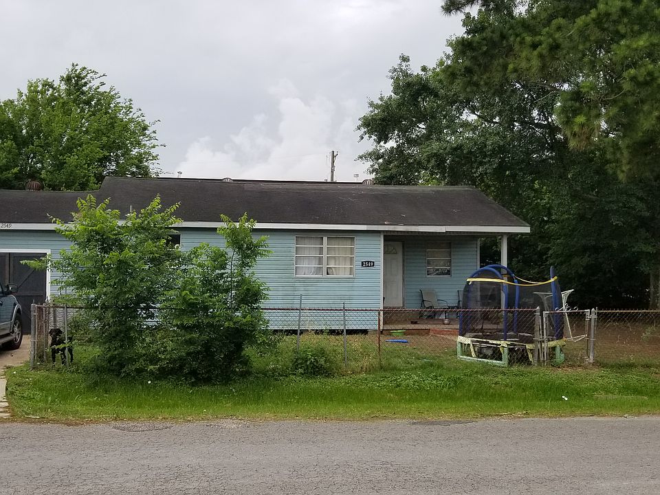 1st image of 2549 Mills Ave