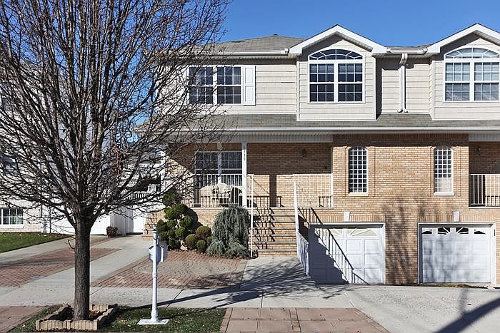 1st image of 7119 Bergen Ct ## 2