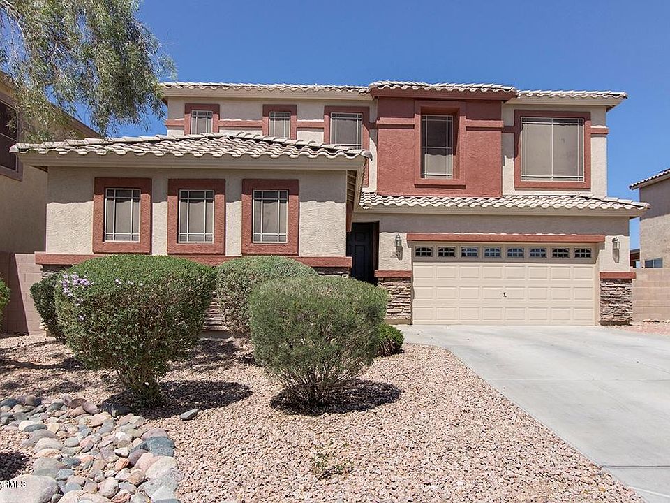 1st image of 2657 N Maria Pl