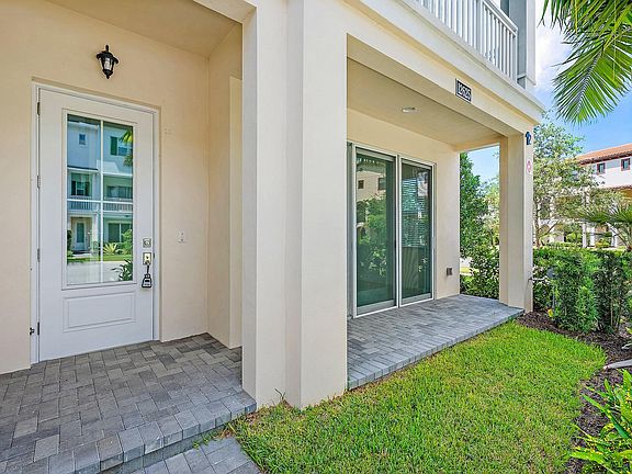 4th image of 12625 MACHIAVELLI Way