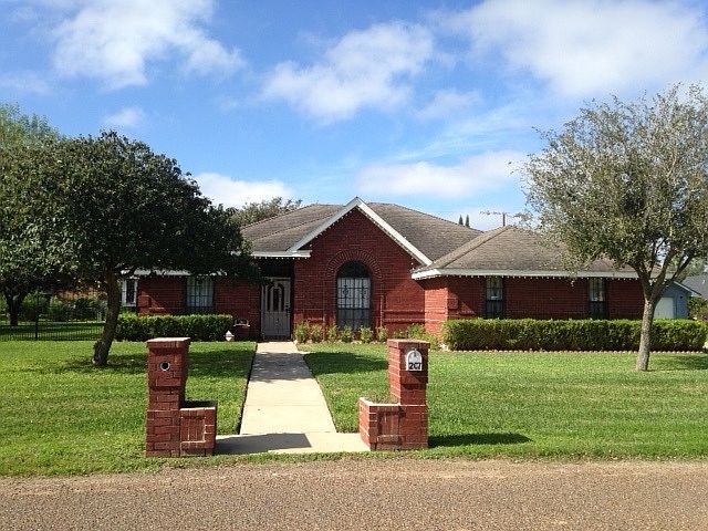 1st image of 207 Ponciana Dr