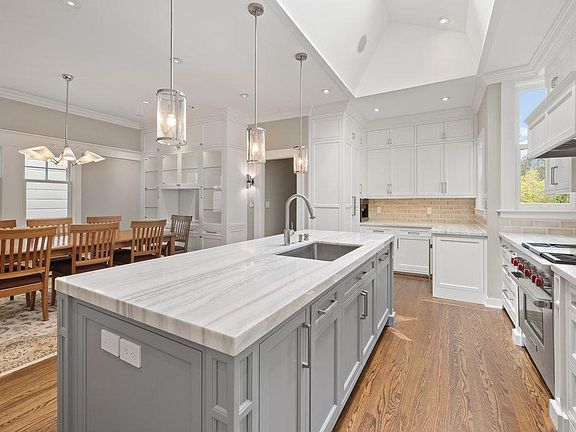 5th image of 3282 Jackson St #3282