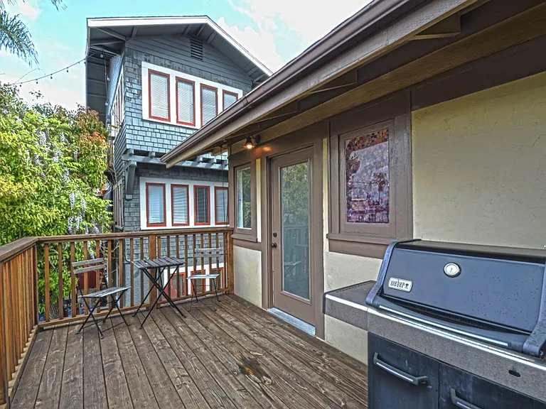 2642 2nd Ave — Photo 18