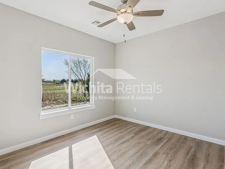 3810 S Bluelake St — Photo 3