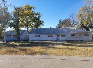 1908 Cedar St, Ponca City, OK 74604