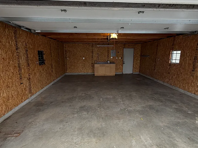 556 N 10th Ave — Photo 9