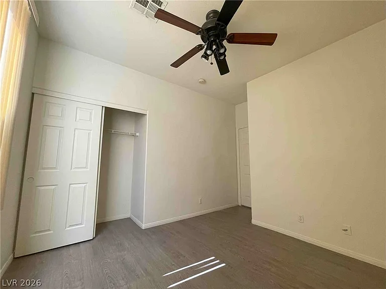 531 Curtin Ct — Photo 15