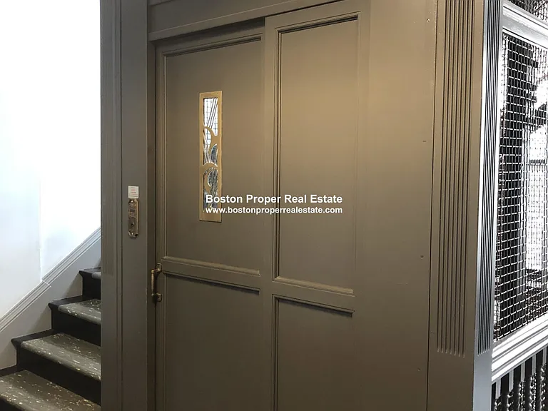 504 Beacon St #25 — Photo 15