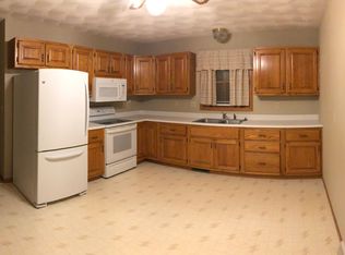 206 1st Ave W, Farley, IA 52046