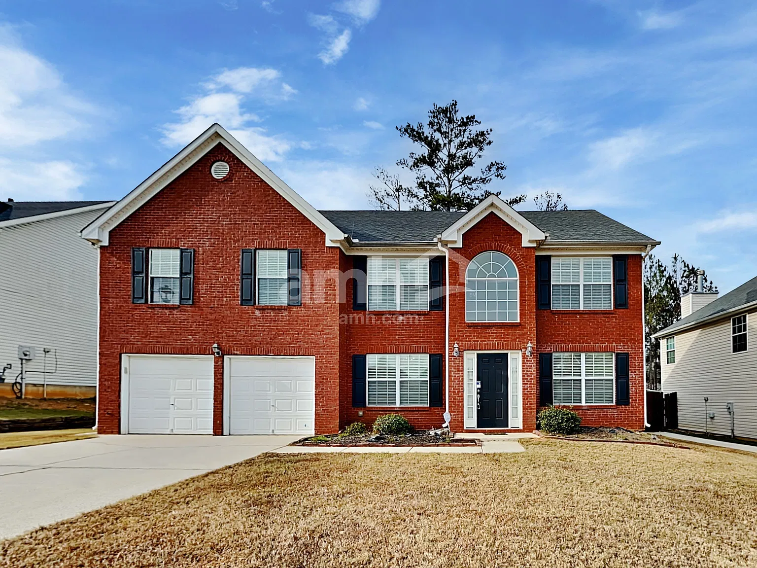 4 bed, 2.5 bath, 2541 sqft, $2,540 — Photo 1