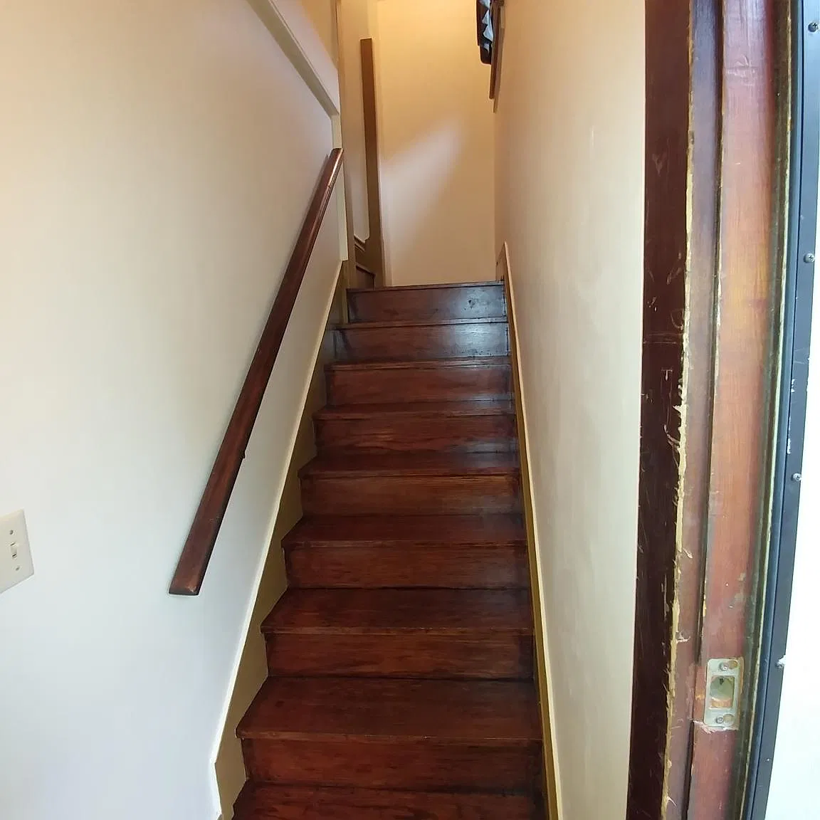 2 bed, $885 — Photo 2