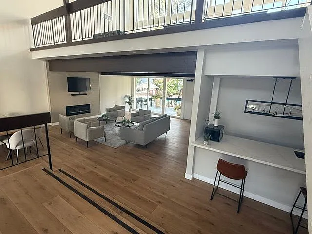 18645 Hatteras St #206 — Photo 3
