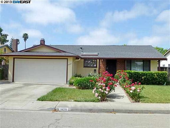 2nd image of 34205 Whitehead Ln