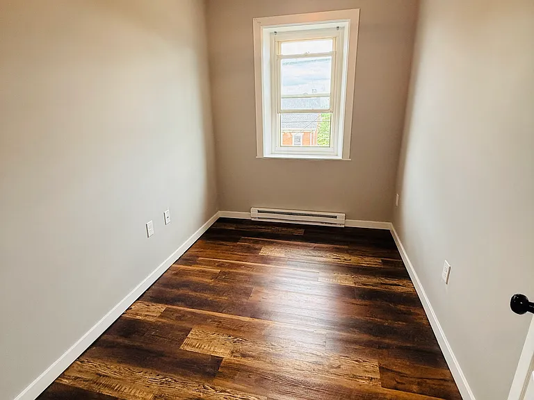 102 E Main St #4 — Photo 16