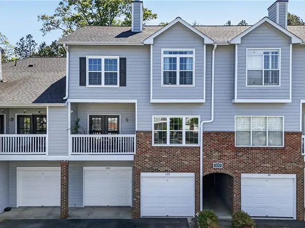 105 Vinings Forest Cir SE, Smyrna, GA 30080