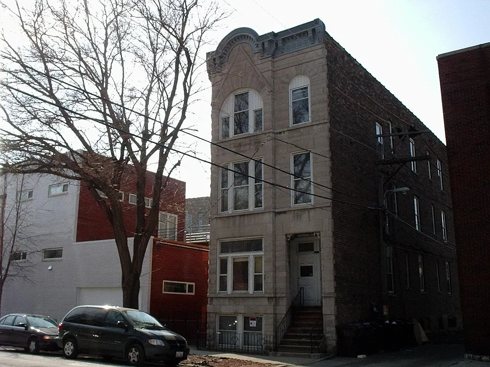 710 N Bishop St #1R