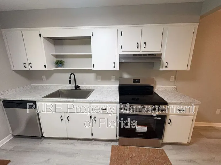595 NW 100th St #A — Photo 18