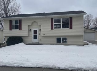 4244 10th St NW, Rochester, MN 55901