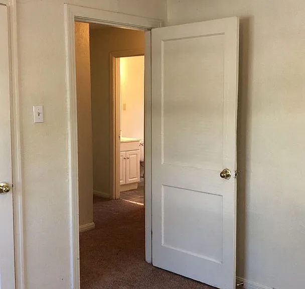 806 Carlisle Ave — Photo 9