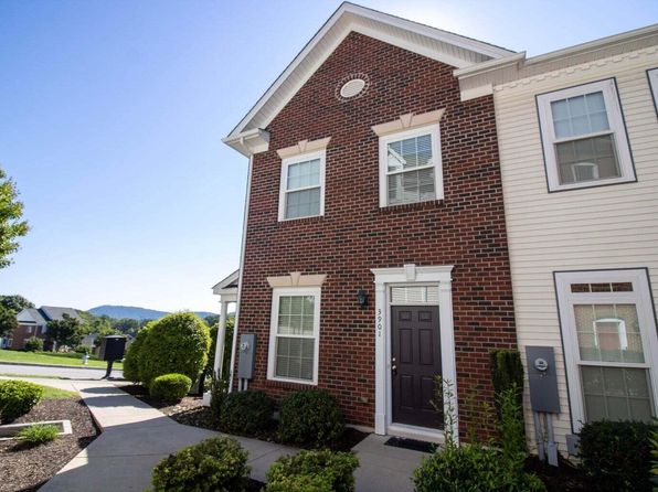 3901 Colonial Green Cir SW