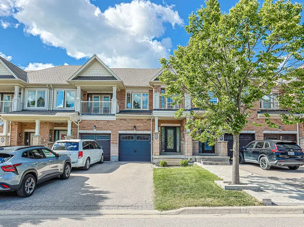 256 Sandale Rd, Whitchurch Stouffville, ON L4A 0Y4