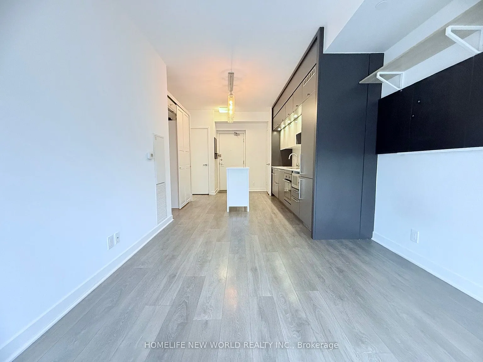 2 bed, $2,650 — Photo 2