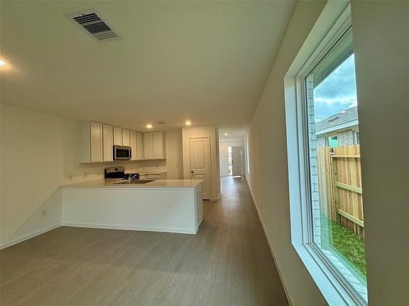 4th image of 26710 Feather Reed Dr