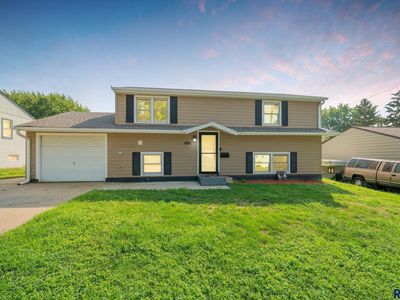 1316 S Annway Dr, Sioux Falls, SD, 57103