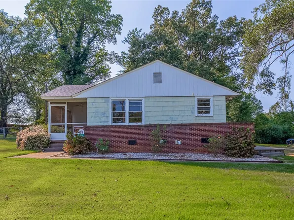 25 Bent Twig Dr, Greenville, SC 29605