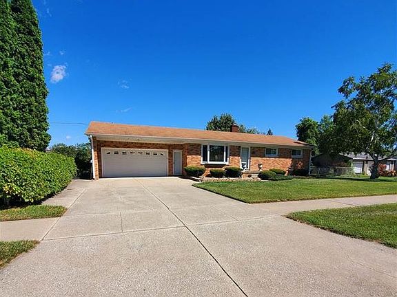 3rd image of 3559 Bagshaw Dr