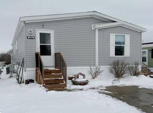 1304 Powder Horn Ct, Mount Pleasant, MI 48858