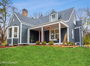 1 Hillside Ave, Prospect Heights, IL