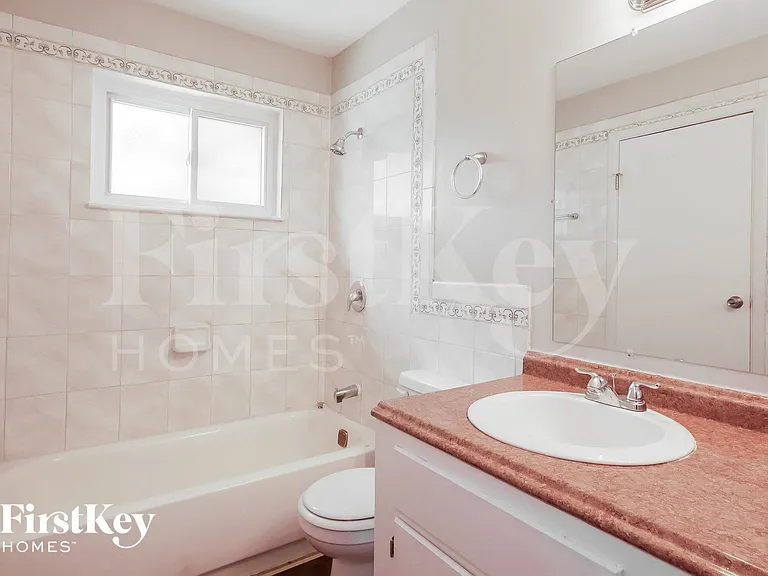 221 Rockhurst Rd — Photo 13