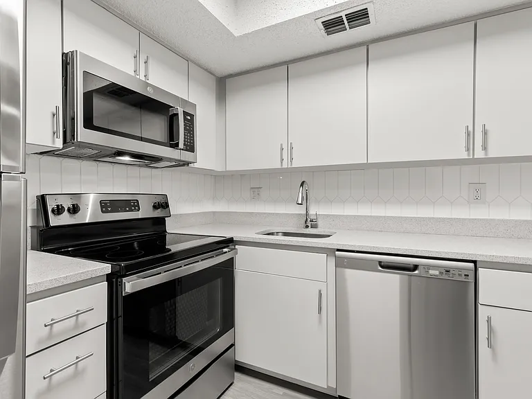 Emerald Apartment Home