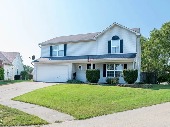 8146 Sunset Ct, Columbus, IN 47201