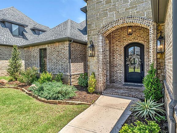 3rd image of 15708 James Thomas Ct